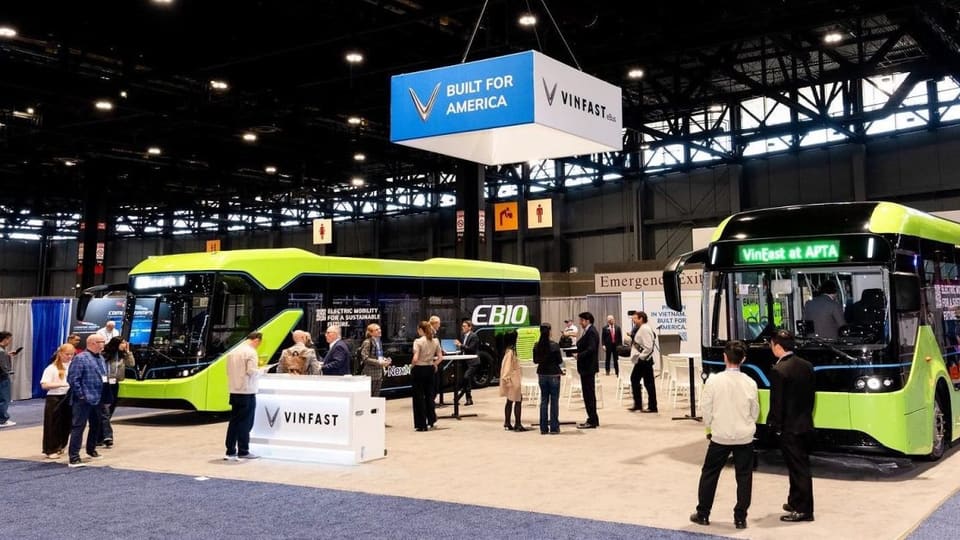 VinFast electric bus displayed at the Chicago APTA exhibition