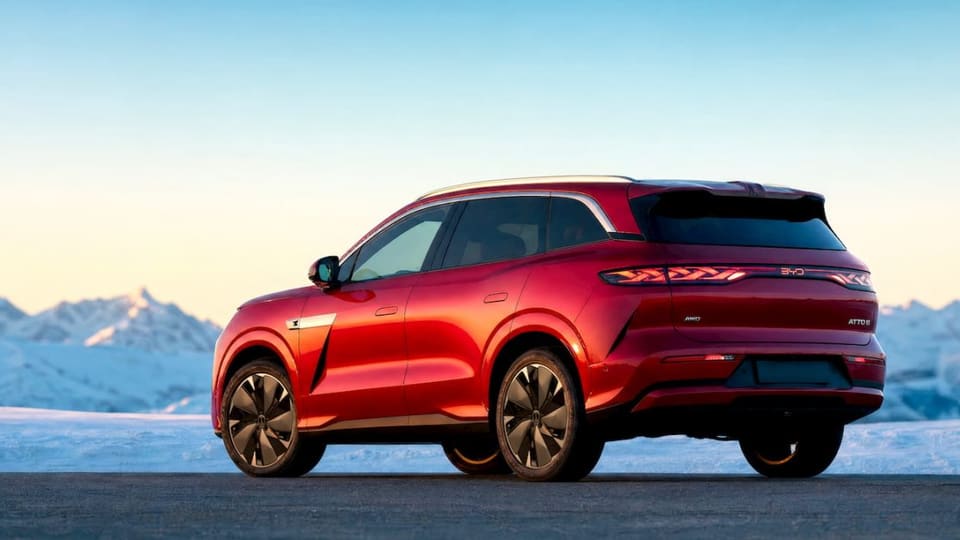 BYD Atto 8 seven-seat electric SUV debut